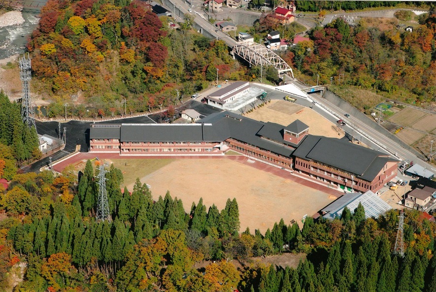 白山市立白嶺小学校　航空写真 ３.jpg