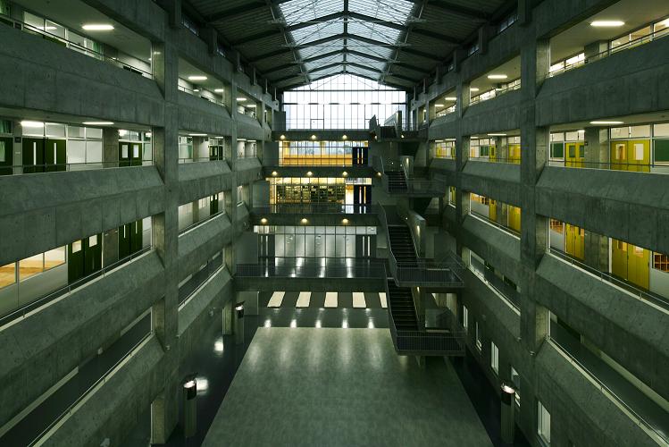 金沢商業高等学校 内観（１）.JPG