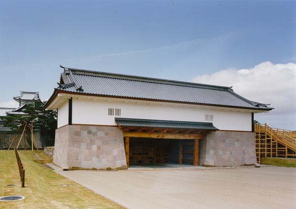 金沢城　河北門（二の門）.jpg